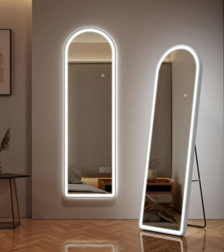 LED SPIEGEL 50x160 CM – STIJLVOL MET GEBOGEN DESIGN