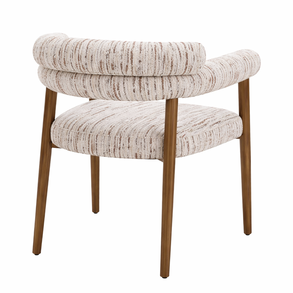 Valeri Armstoel – Luxe Textuur met Warme Houten Details