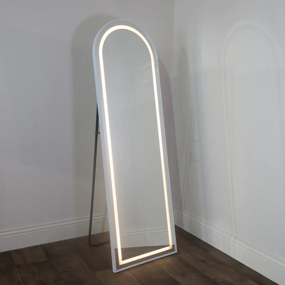 LED SPIEGEL 50x160 CM – STIJLVOL MET GEBOGEN DESIGN