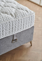 Jewel bed